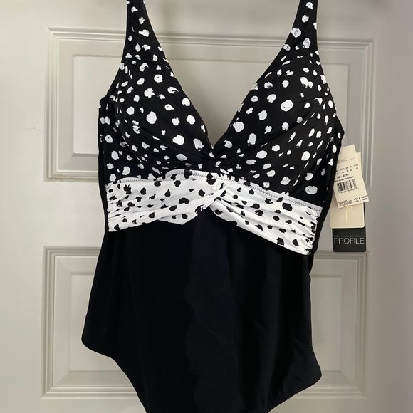Profile by Gottex Dotty Black and White Underwire V-Neck One Piece Swimsuit - Picture 3 of 6